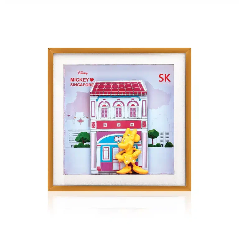 Minnie's Shophouse Adventure 999 Pure Gold Plated Figurine